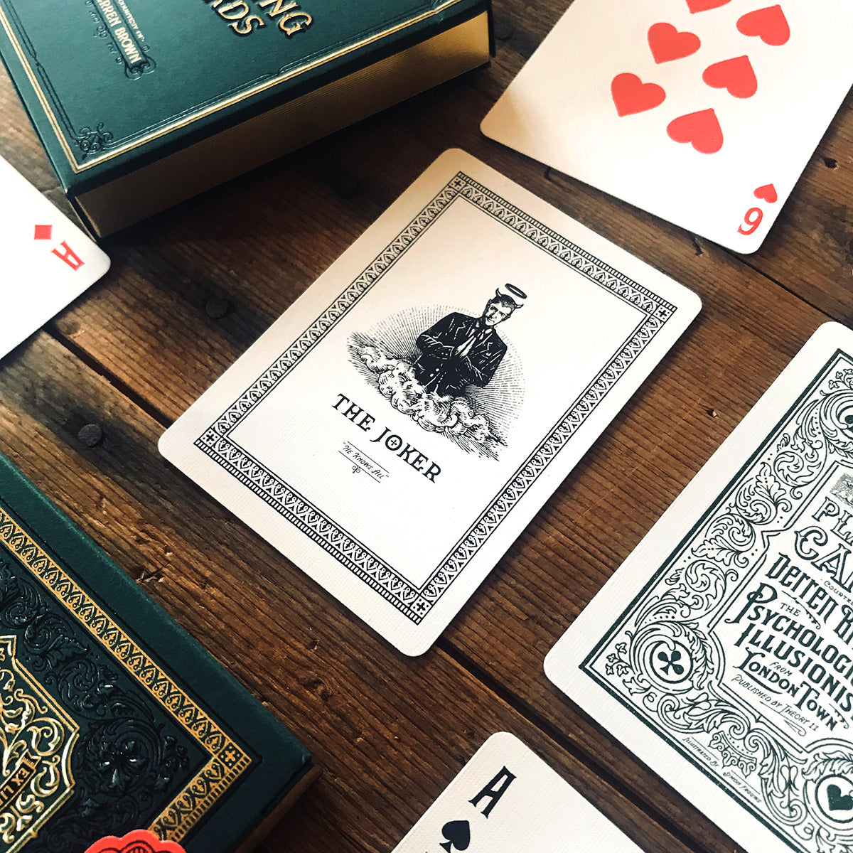 Derren Brown playing cards deck - MR CUP Derren Brown playing cards deck - MR CUP